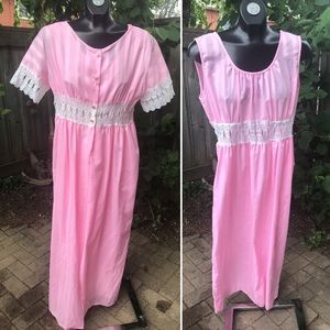Vintage Pink Two Piece Nightgown and Robe Set